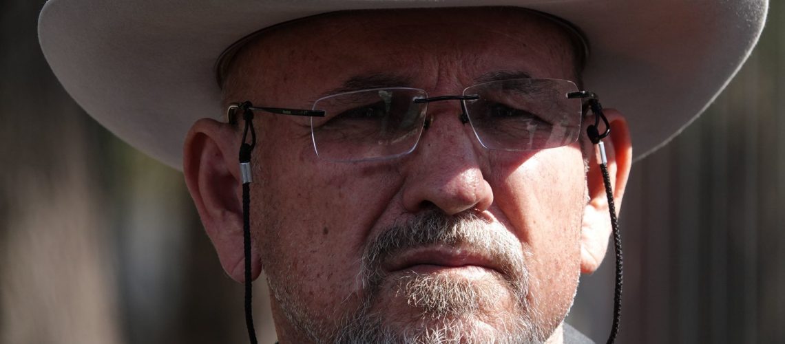 LA RUANA, MICHOACÁN, 29JUNIO2023.- Hipólito Mora Chávez, el ex dirigente de los grupos de autodefensas en la tierra caliente de Michoacán, fue asesinado tras ser atacado por civiles armados en la comunidad de La Ruana. 
FOTO: ARCHIVO/CUARTOSCURO.COM
