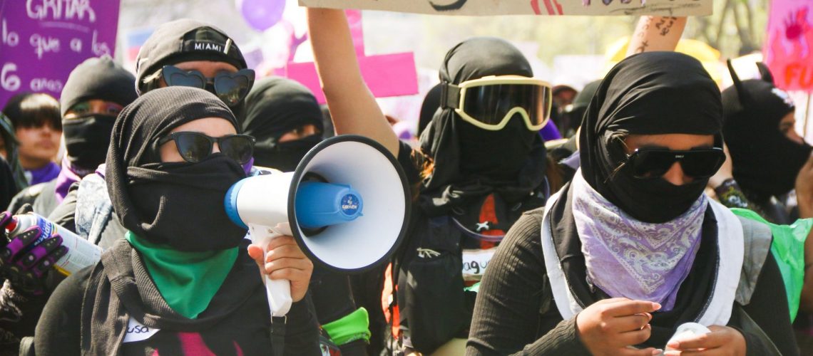 CIUDAD DE MÉXICO. 08MARZO2024.- Feministas en la marcha conmemorativa al Día Internacional de la Mujer, ellas partieron del monumento a la Revolución y se dirigen al Zócalo de la Ciudad.
FOTO: VICTORIA VALTIERRA/CUARTOSCURO.COM