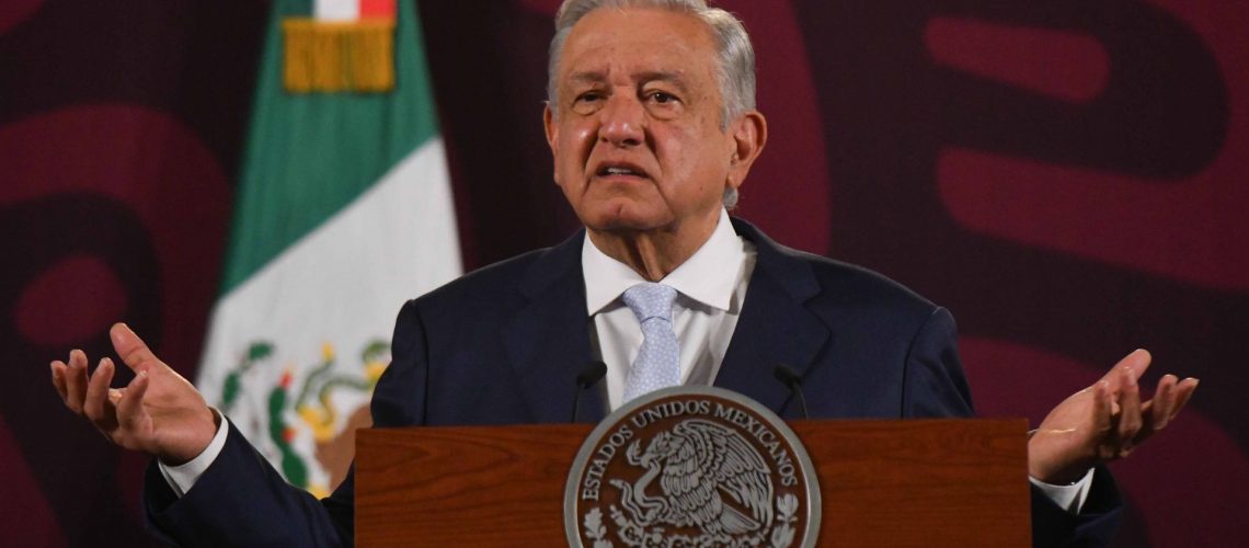 CIUDAD DE MÉXICO, 23ABRIL2024.- Andrés Manuel López Obrador, presidente de México, durante su intervención en la conferencia de prensa matutina en Palacio Nacional. 
FOTO: MARIO JASSO/CUARTOSCURO.COM