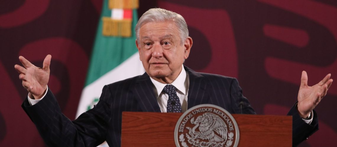 CIUDAD DE MÉXICO, 25ABRIL2024.- Andrés Manuel López Obrador, presidente de México durante conferencia matutina en Palacio Nacional.
FOTO: ANDREA MURCIA /CUARTOSCURO.COM