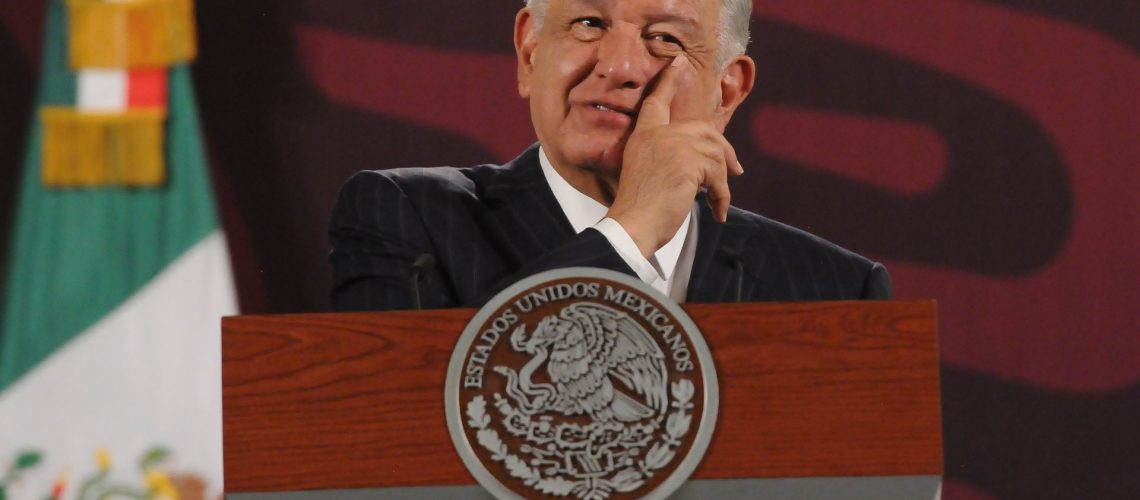 CIUDAD DE MÉXICO, 07MAYO2024. - Andrés Manuel López Obrador, presidente de México, responde las preguntas de la prensa durante la conferencia mañanera de este martes. FOTO: DANIEL AUGUSTO /CUARTOSCURO.COM