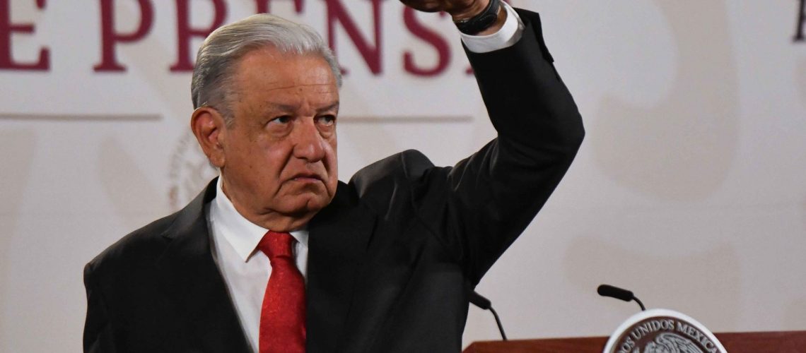 CIUDAD DE MÉXICO, 09MAYO2024.- Andrés Manuel López Obrador, presidente de México, durante su intervención en la conferencia de prensa matutina en Palacio Nacional. 
FOTO: MARIO JASSO/CUARTOSCURO.COM