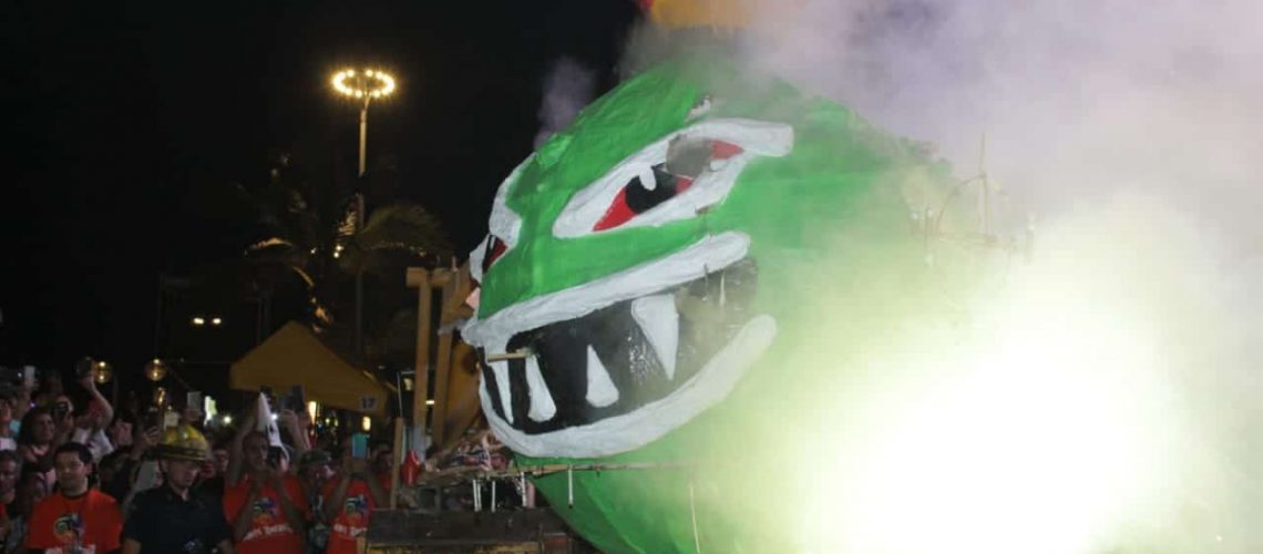 carnaval mazatlan-quema coronavirus