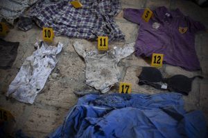 Ropa encontrada en una casa de seguridad en Ciudad Mante, Tamaulipas, México. Durante una búsqueda del Colectivo Milynali Red CFC, el 24 de enero del 2017. Fotografía: Mónica González