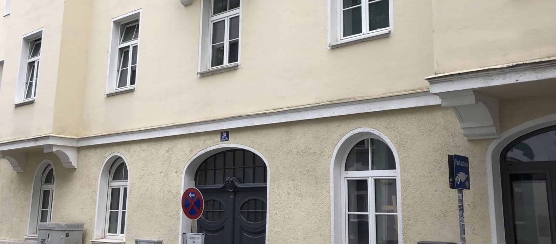 Edificio en Múnich donde se está el departamento de la esposa de Lozoya; Marielle Eckes no estuvo presente durante el cateo. (Foto:  Stefan Kürthy / BILD)