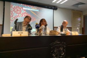 Presentación del libro Narcoperiodismo-Foto Aarón Ibarra (10)