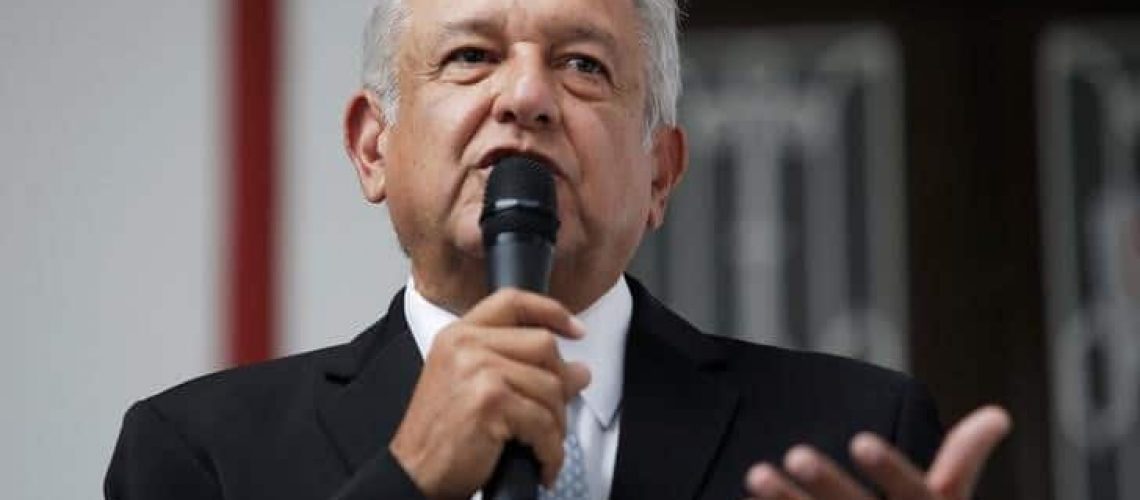 Foto del martes de Andrés Manuel López Obrador en una rueda de prensa en la Ciudad de México. 
Jul 10, 2018. REUTERS/Daniel Becerril