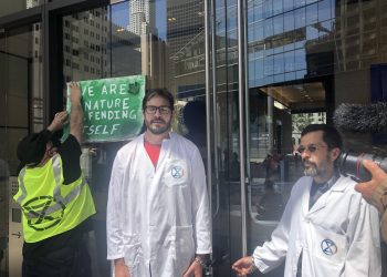 cientificos protestan contra en cambio climatico