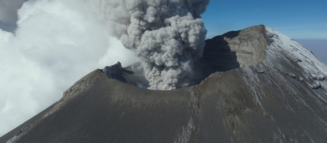 crater-volcan-popocatepetl