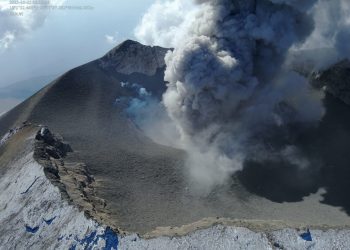 cráter volcan popocatepetl2