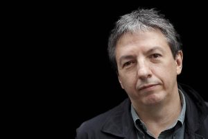 DAVID TOSCANA. El escritor ha renovado la narrativa mexicana contemporánea. Foto: Cortesía: Raphael Gaillarde/Alfaguara