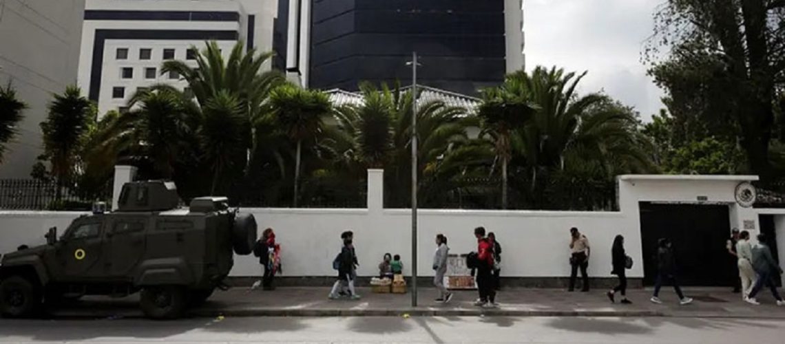 EMBAJADA DE MÉXICO EN ECUADOR. Ataque irracional.