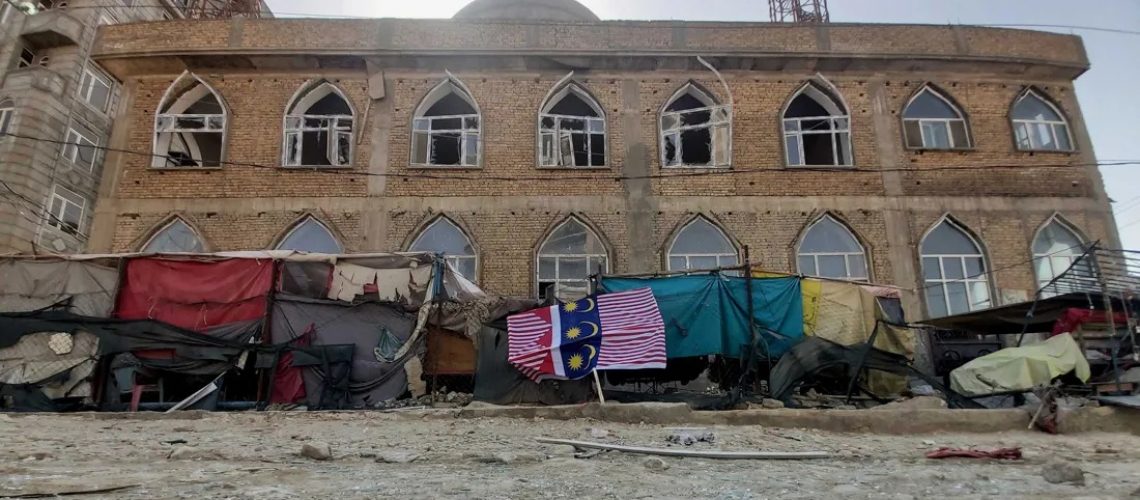 explosió en mesquita de afganistán deja al menos 33 muertos