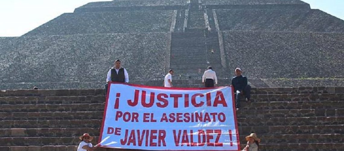 EXIGENCIA DEJUSTICIA EN TEOTIHUACAN. El vuelo de Javier. Foto El Sol de Toluca.