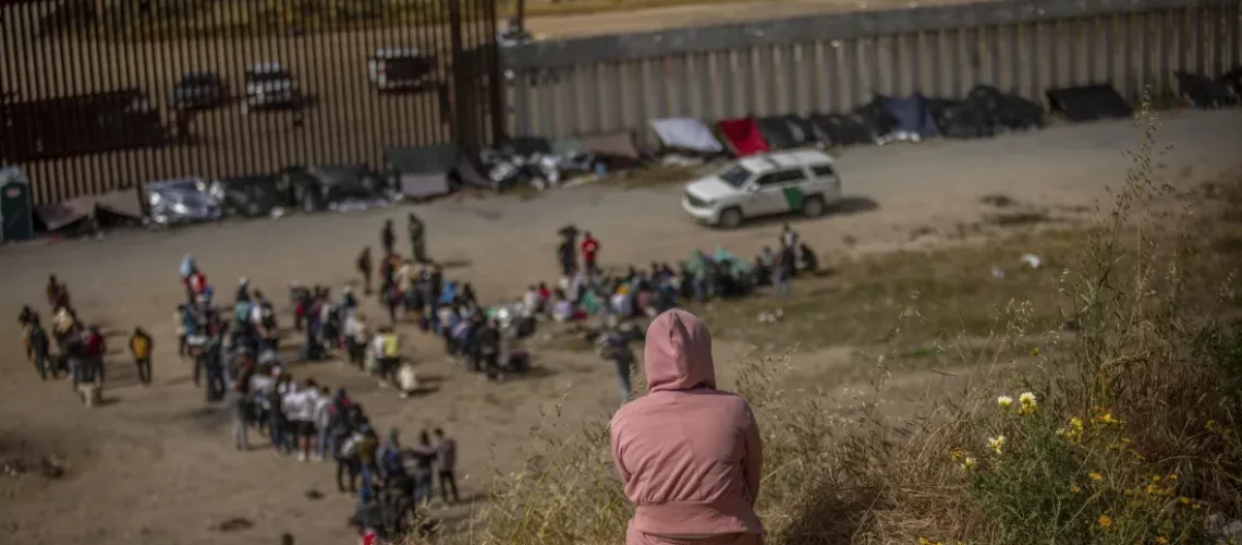 migrantes-muro-fronterizo-frontera-eu-mexico