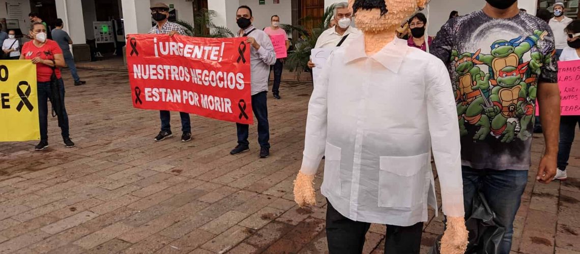 piñata protesta