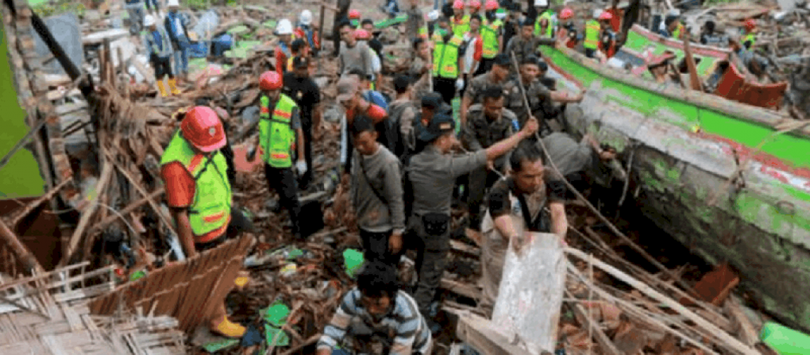 tsunami-indonesia3
