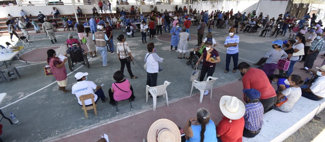 Se desploma plan de vacunación en México - Ríodoce
