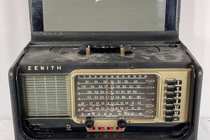 ZENITH TRANS OCEANIC. Lo máximo en los años cincuenta.